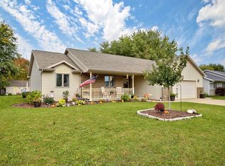 2128 W Hiawatha Dr, Appleton, WI 54914