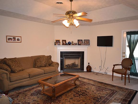 2nd image of 104 Creekwood Way
