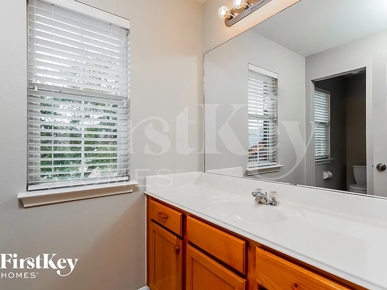 20930 Pedregoso Ln — Photo 15