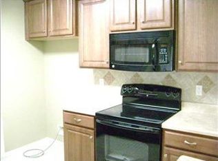 1025 Oakwood Lakes Blvd, Defuniak Springs, FL 32435