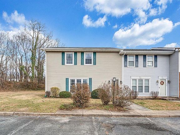 4th image of 560 Westminister Ln #560