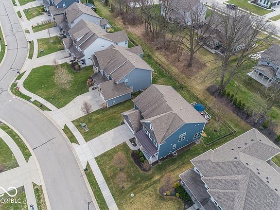 2nd image of 16379 Newberry Way