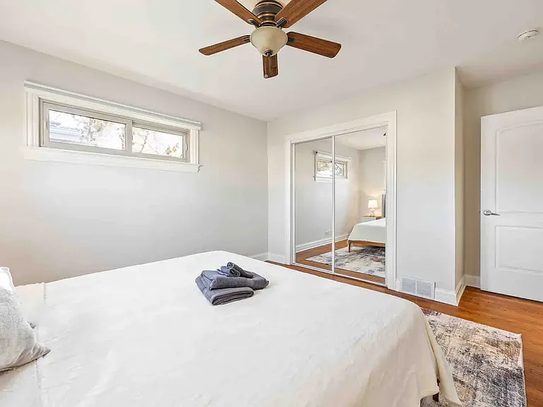 408 N Windsor Dr — Photo 11
