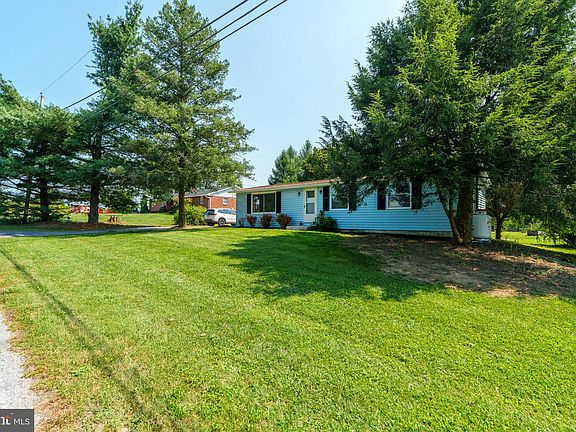 4th image of 66 Swatara Dr