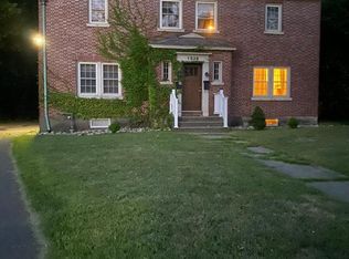 1536 Bouton Rd, Troy, NY 12180