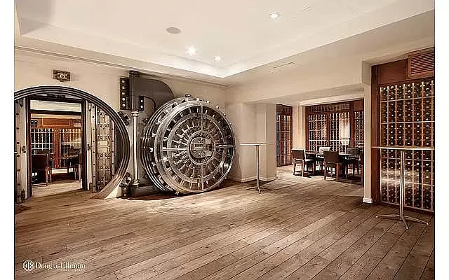Sold by Douglas Elliman | media 15