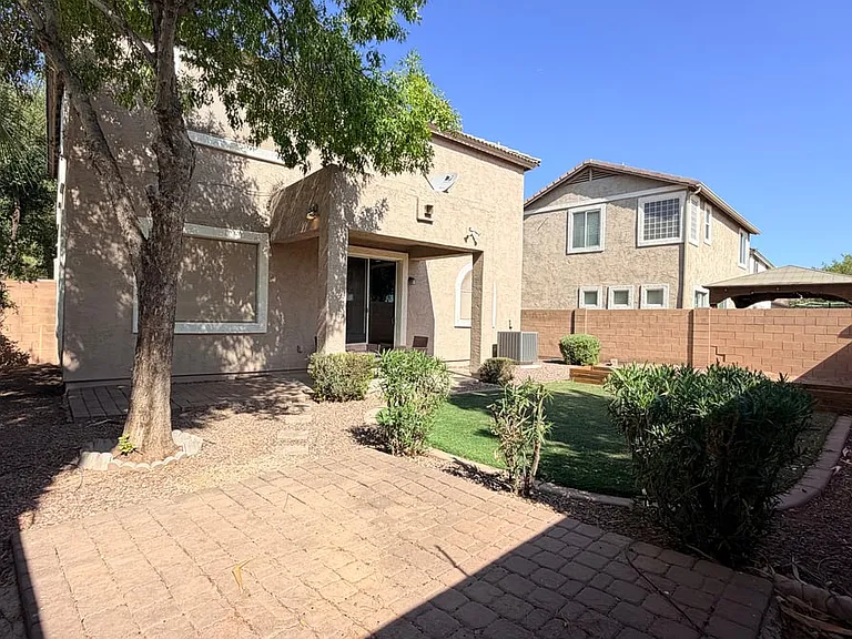 2129 S Jacana Ln — Photo 30