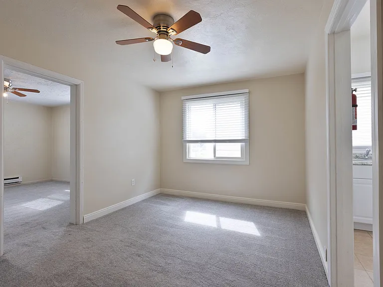 D218AB — Photo 7