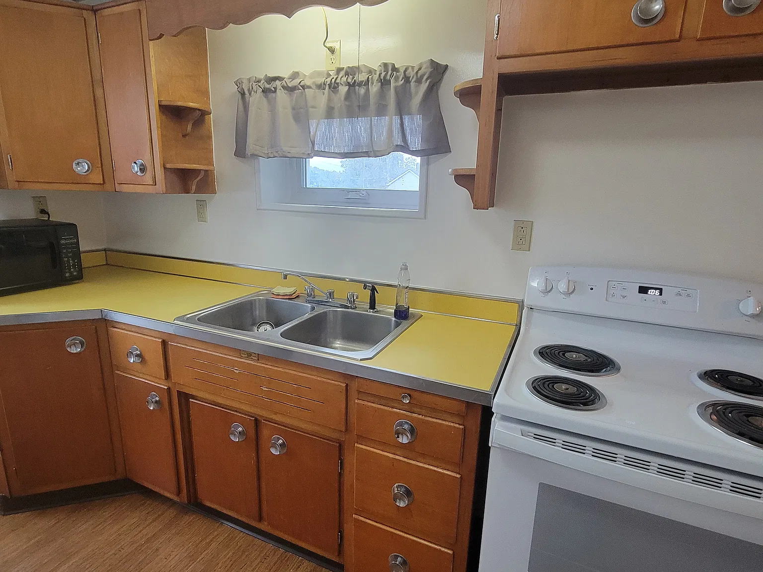 6 Mulberry St — Photo 3