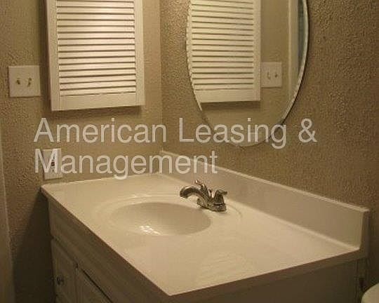 4th image of 6955 Calder Ave #17