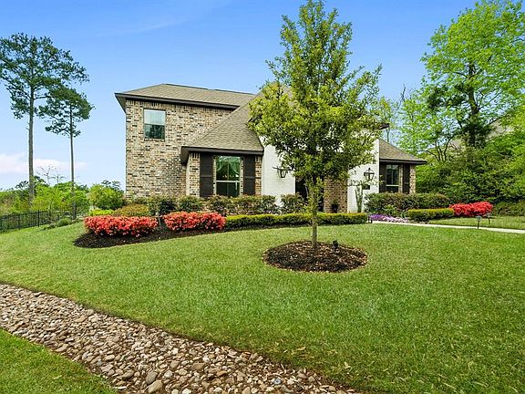 Lush landscaping, 13,550 sq. ft. lot.