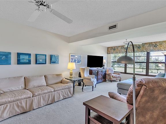 5th image of 25 Plantation Dr APT 203