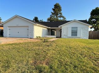 11819 Sagamore Dr, Yukon, OK 73099