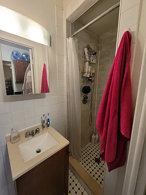 Rented by Triplemint | media 10