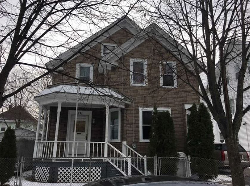2nd image of 282 Massachusetts Ave