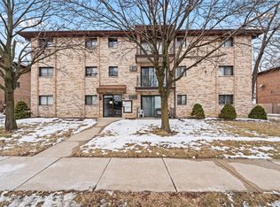 10912 Central Ave APT 202, Chicago Ridge, IL 60415