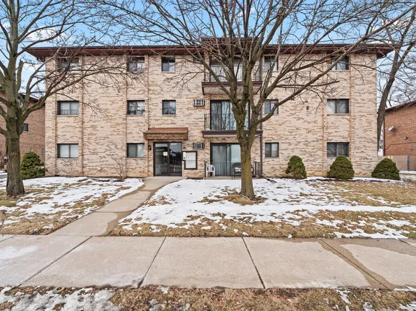 10912 Central Ave APT 202, Chicago Ridge, IL 60415