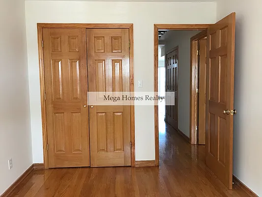 Rented by Mega Homes Realty INC | media 10