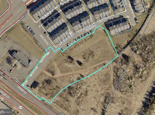 8555 Fortrose Dr, Manassas, VA 20109