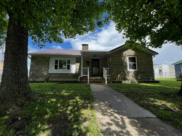 214 S Elm Street, Mountain Grove, MO 65711