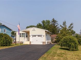 6388 Carson Dr, East Syracuse, NY 13057