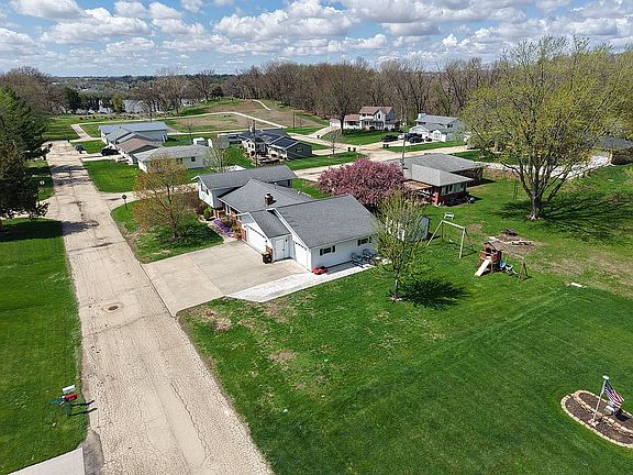 4th image of 801 Fowler Rd