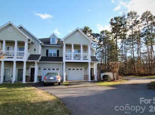 1364 21st Ave NE, Hickory, NC 28601