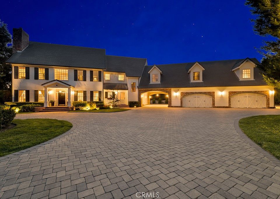 1st image of 10955 Winnetka Ave