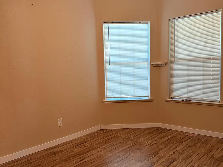 2877 E Jon Dr — Photo 10