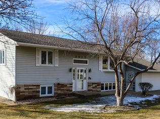 2017 Antelope St, Pierre, SD 57501