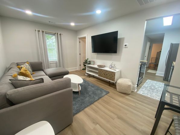 1966 Hinshaw Ave APT 4