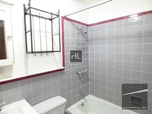 Rented by Highline Residential | media 25