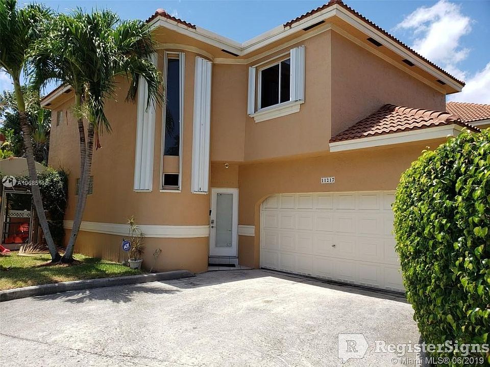 1st image of 11217 Lakeview Dr