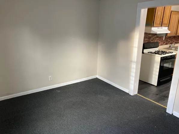 913 Niagara Street - UR, 913 Niagara St, Buffalo, NY 14213