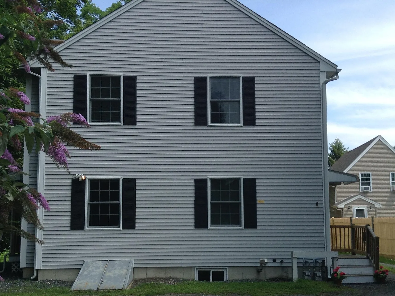 3 bed, 1.5 bath, 1228 sqft, $2,750 — Photo 1