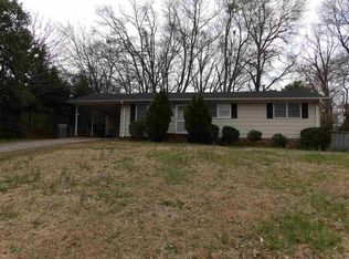 1380 Drayton Rd, Spartanburg, SC 29307