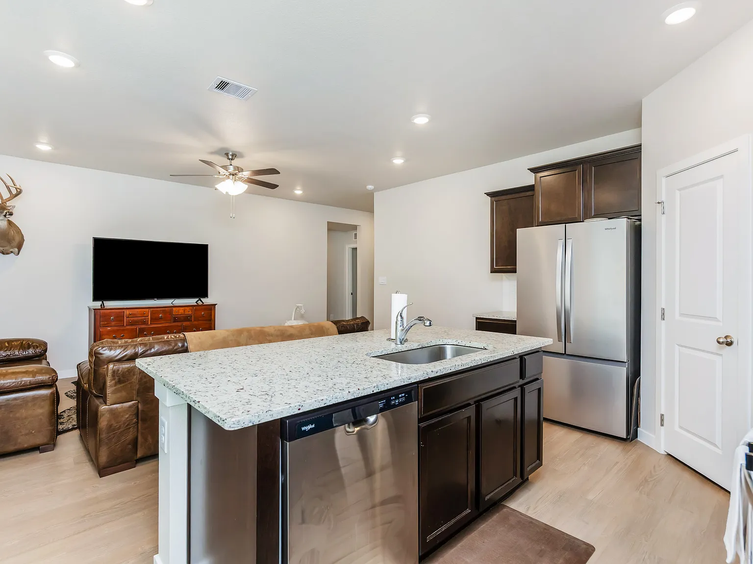 1905 Osbert Nelly Drive - 1 — Photo 4