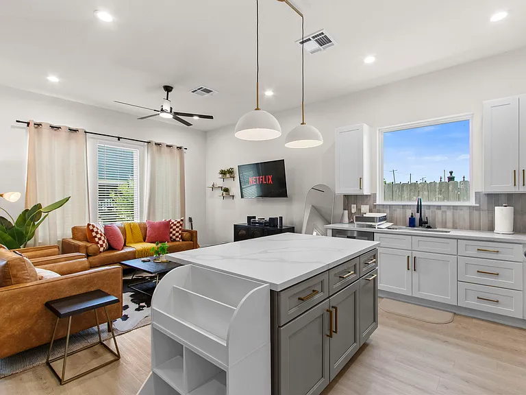 6521 Madrid St — Photo 11