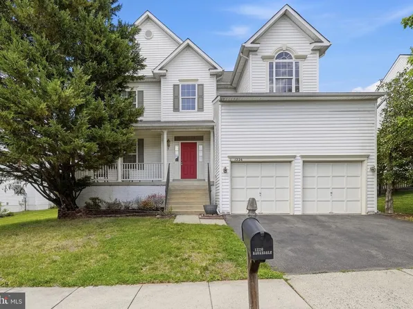 1226 Barksdale Dr NE, Leesburg, VA 20176