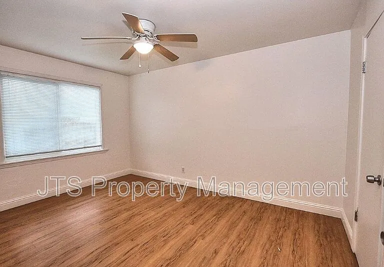 5302 Gordon Dr — Photo 38