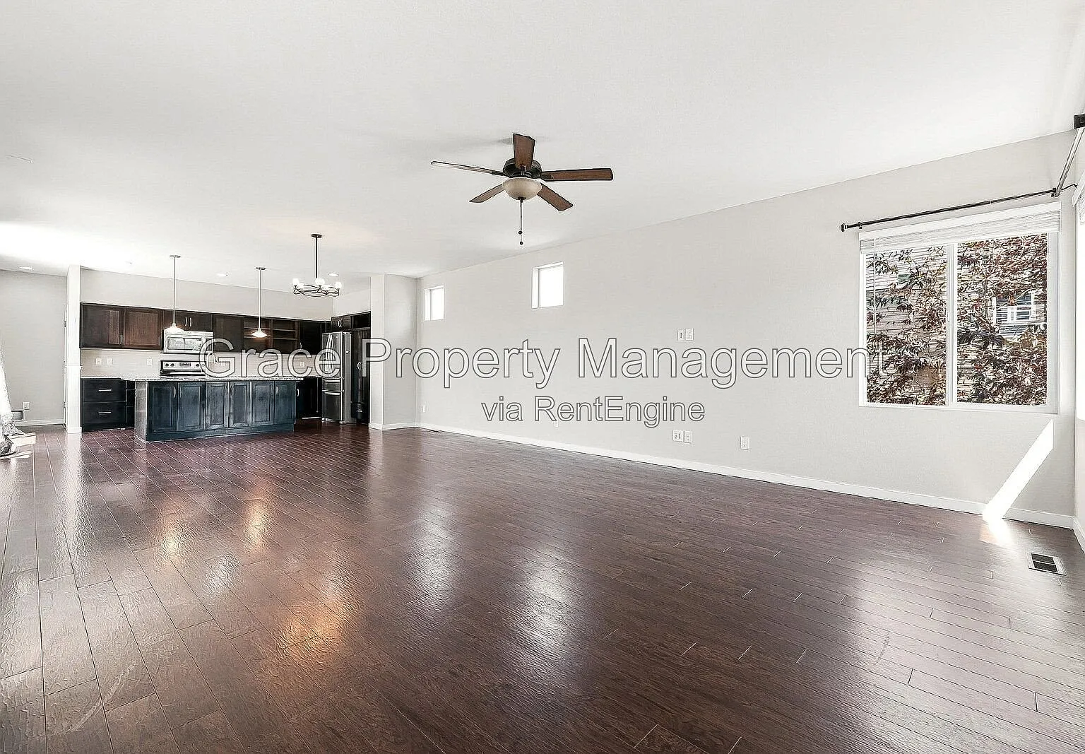 3 bed, 2.5 bath, 1929 sqft, $2,995 — Photo 4