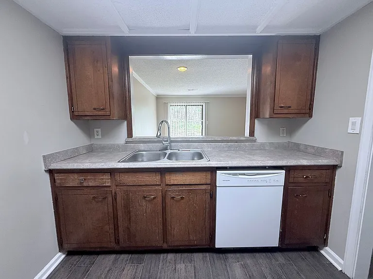 3730 Old Flowery Branch Rd #G — Photo 5