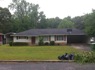 904 N 12th St, Lanett, AL 36863