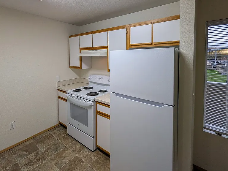 North Salem Apartment Complex With Washer/Dryer! ~ Camelot — Photo 23