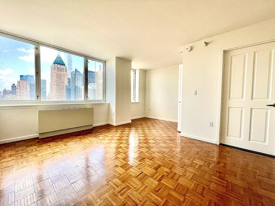 1st image of 350 W 43rd St APT 26G