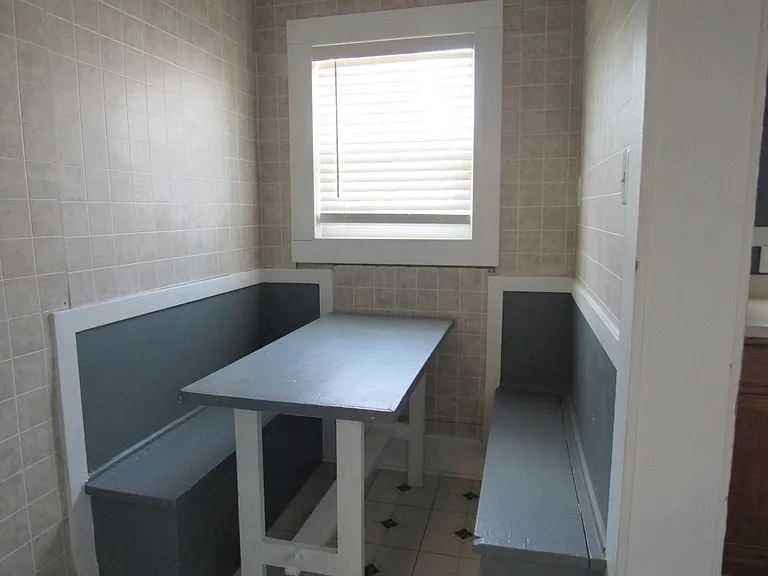 835 E 12th St #2 — Photo 8