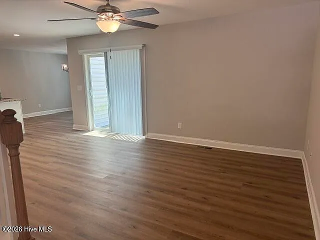 1050 W Indiana Ave — Photo 6