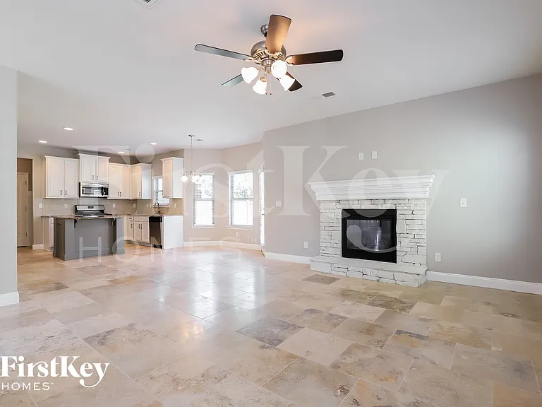 5931 Lexington Way — Photo 4