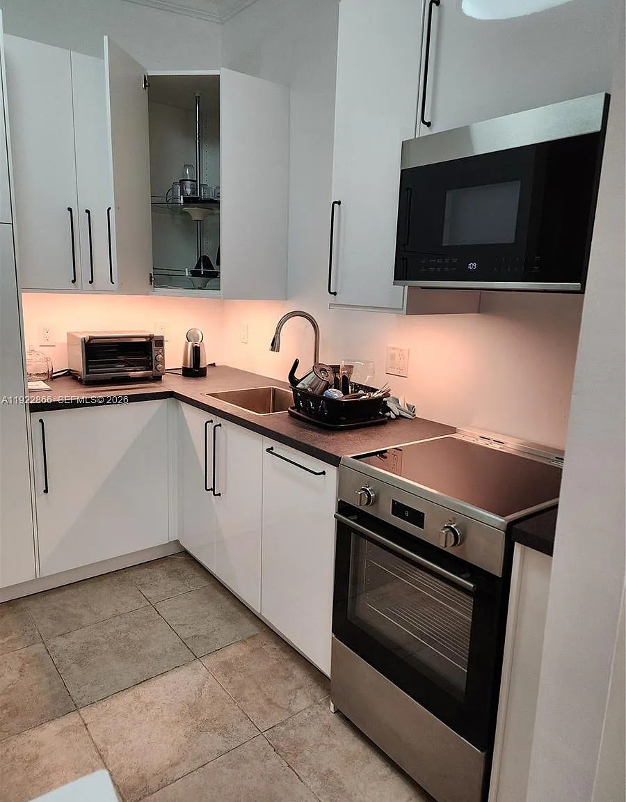 Belfort Condominium — Photo 2