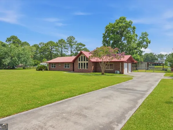 97 Burgess Cir, Brunswick, GA 31523